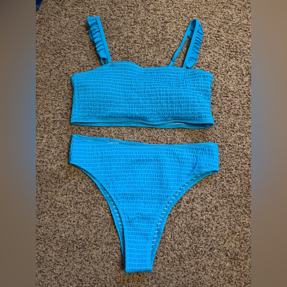 Turquoise 2 pieces bikini